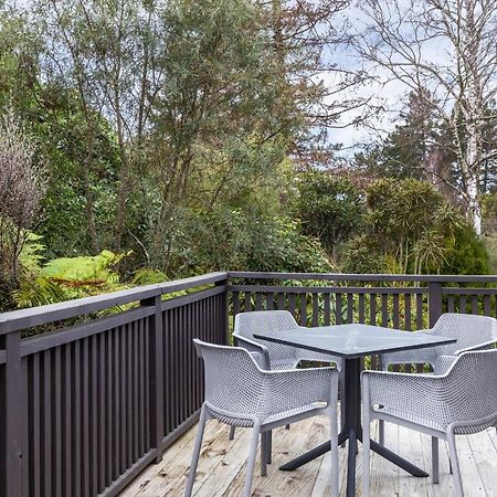 Turangi Trout Lodge ภายนอก รูปภาพ