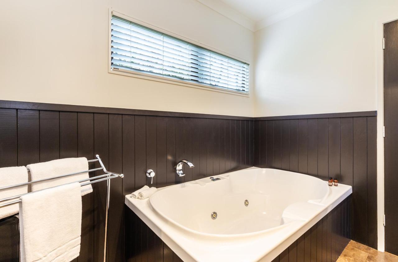 Turangi Trout Lodge ภายนอก รูปภาพ