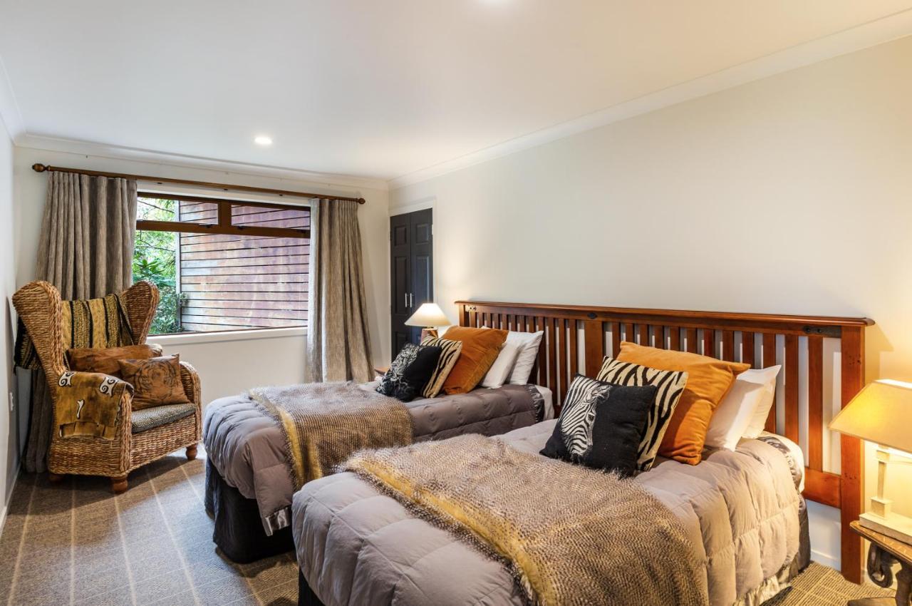 Turangi Trout Lodge ภายนอก รูปภาพ